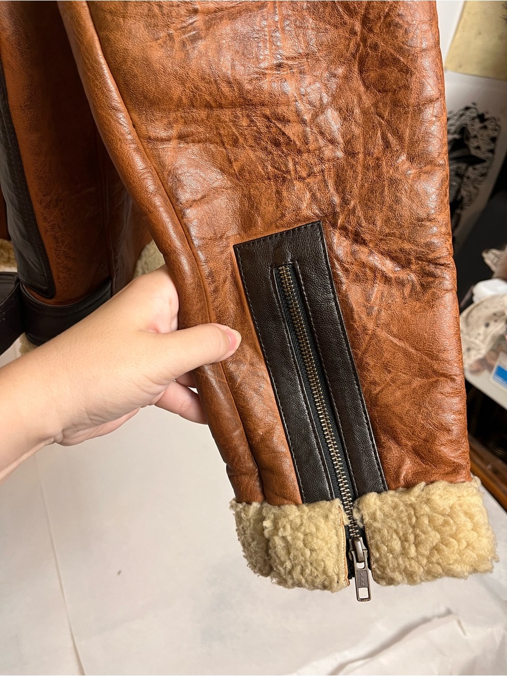 Sherpa-Lined Brown Leather Jacket - Picture 6 of 9